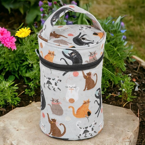 Wool holder cats - wool,